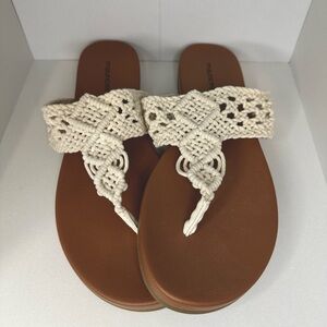 Maurice’s SuperCush Raegan Crochet Flip Flop - Size 8